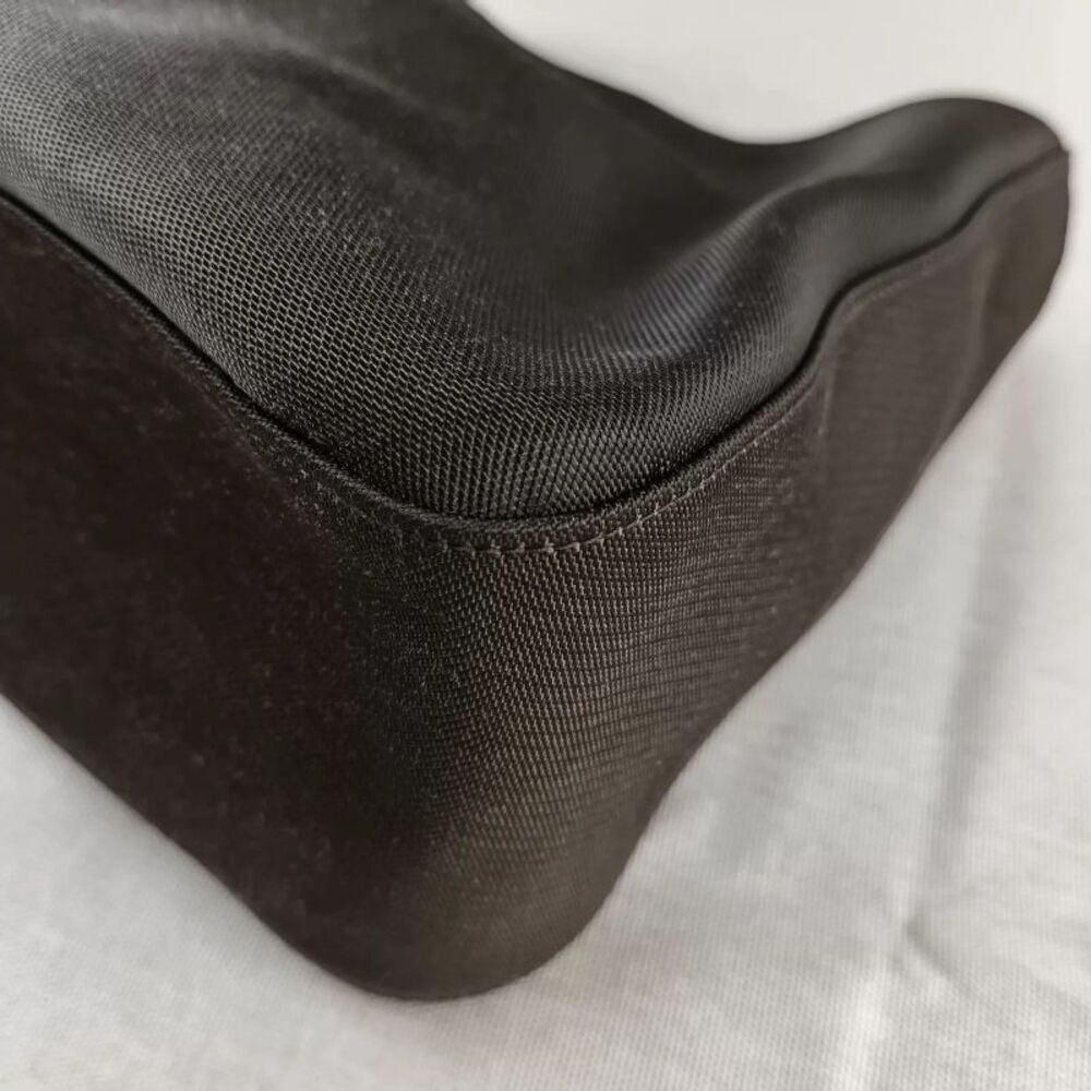 Givenchy Women Pre-Loved Bag Very Good Condition - Picture 9 of 9